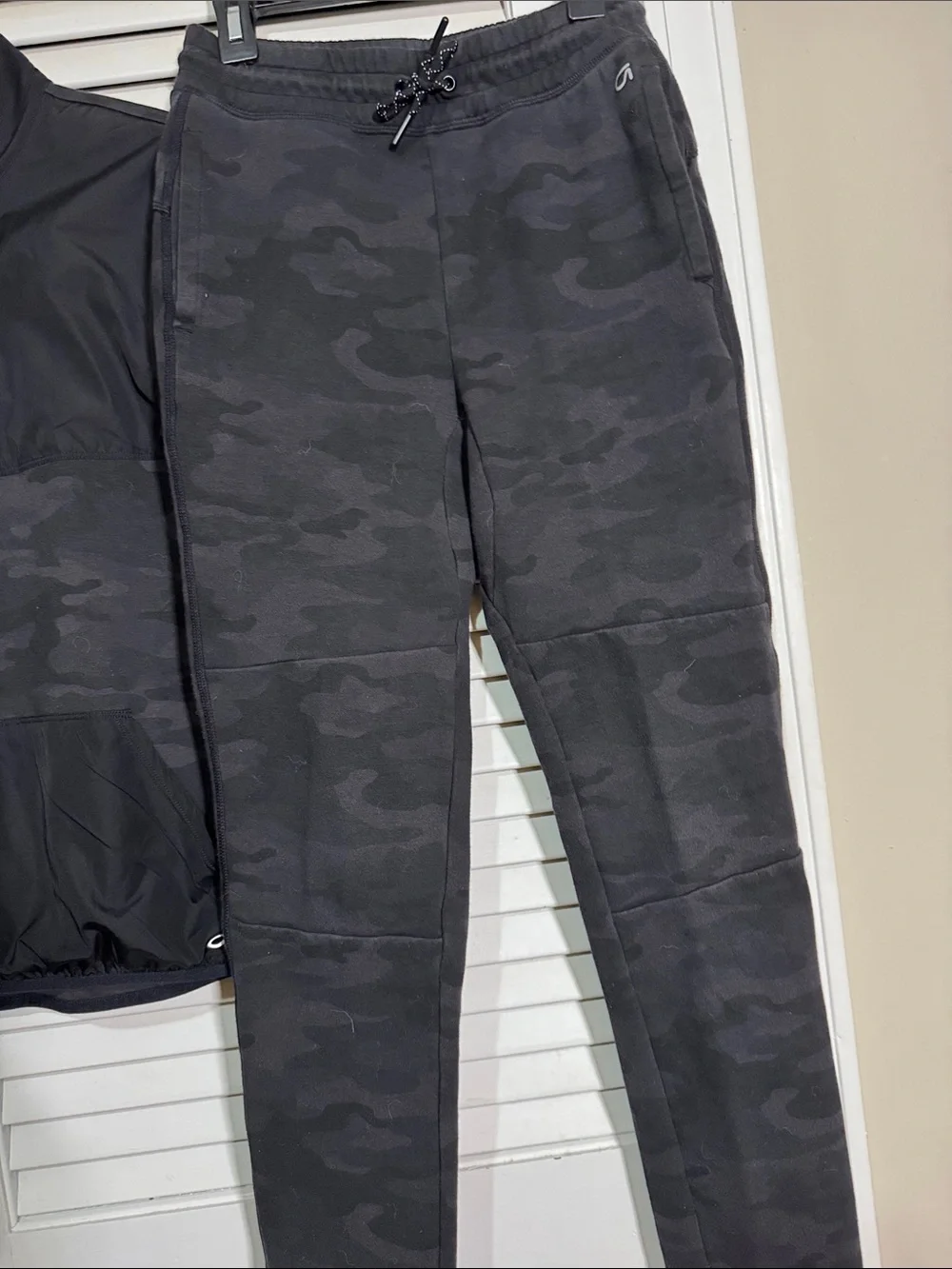 GAP Kids Black Camo Matching Set - Pullover & Joggers